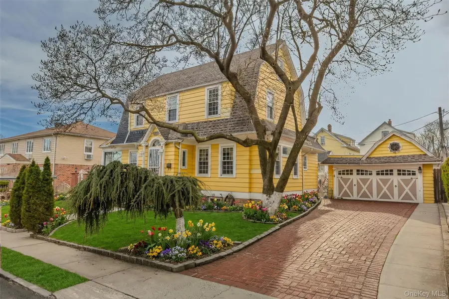 12-40 Beech Court, College Point, NY 11356 - #3