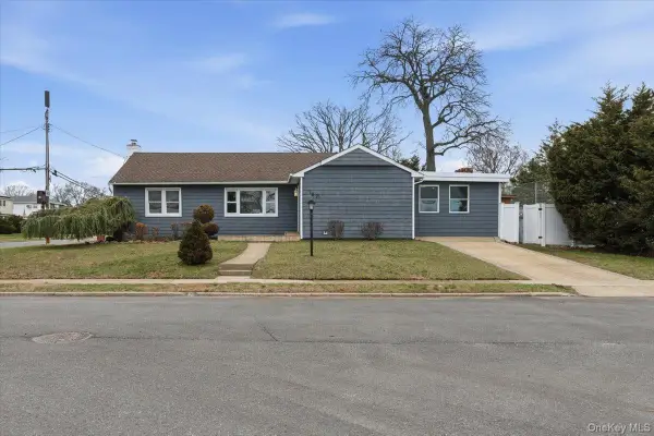 1871 Relyea Drive, Merrick, NY 11566