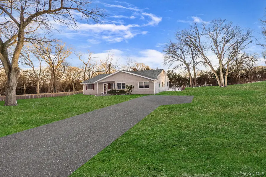 2 Buchanan Avenue, Coram, NY 11727 - #2