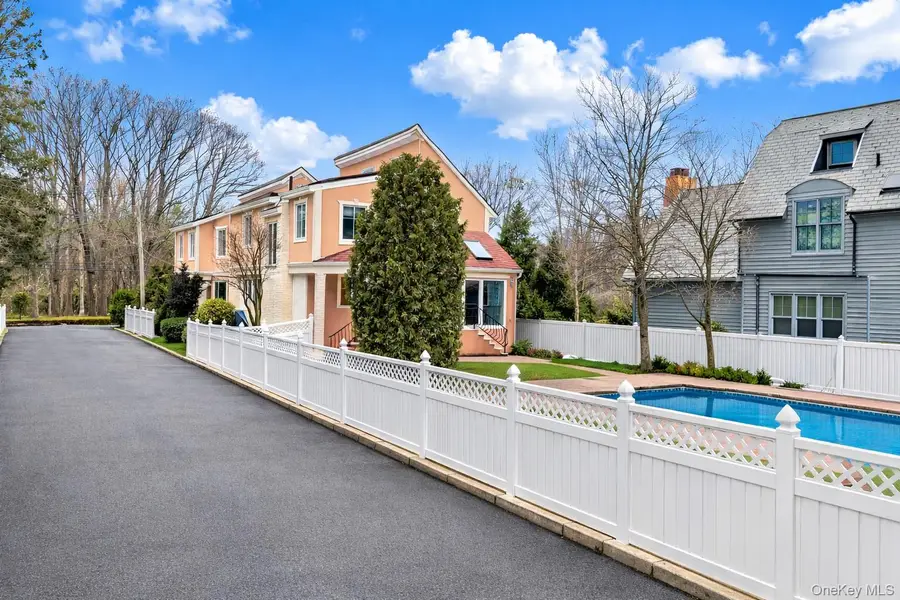 201 Arbutus Avenue, Staten Island, NY 10312 - #3