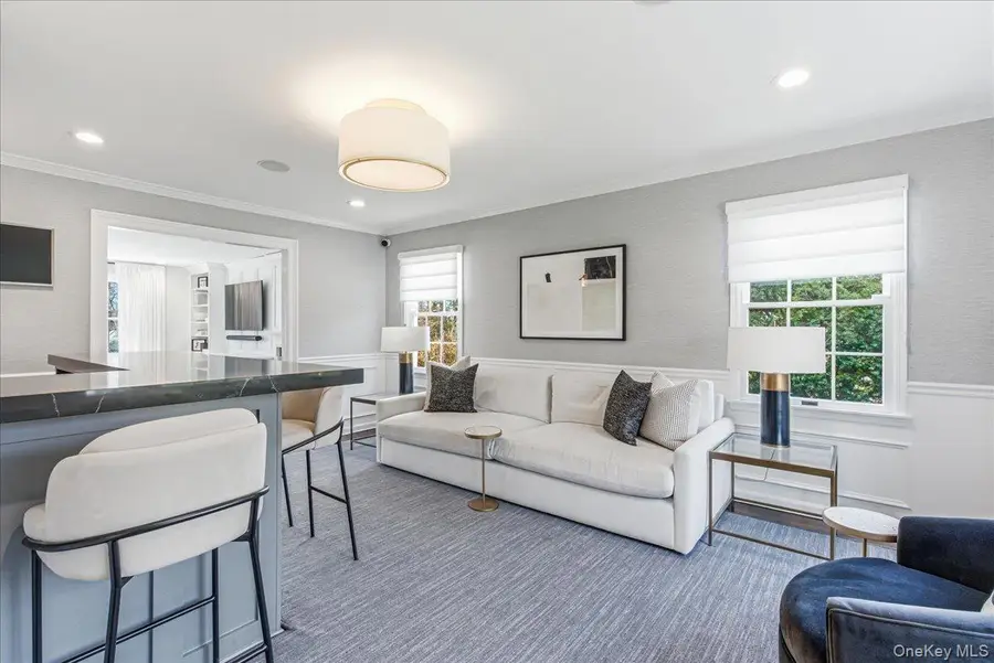 350 Dogwood Lane, Manhasset, NY 11030 - #3