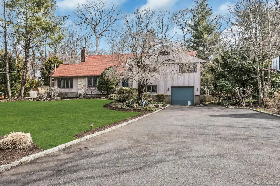 9 Cold Spring Hills Road, Huntington, NY 11743 - #2