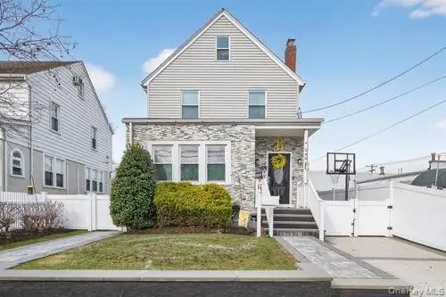 545 Marcellus Road, Williston Park, NY 11596 - #1