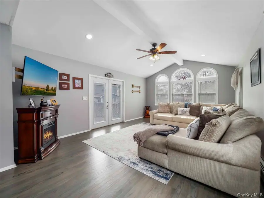 35 Hillside Avenue, Suffern, NY 10901 - #3