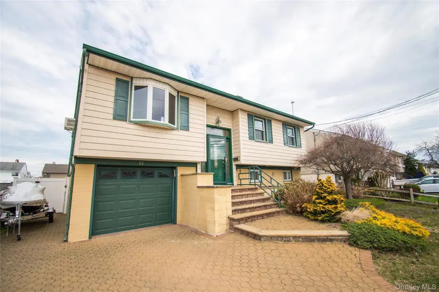 51 E 2nd Street, Freeport, NY 11520 - #2