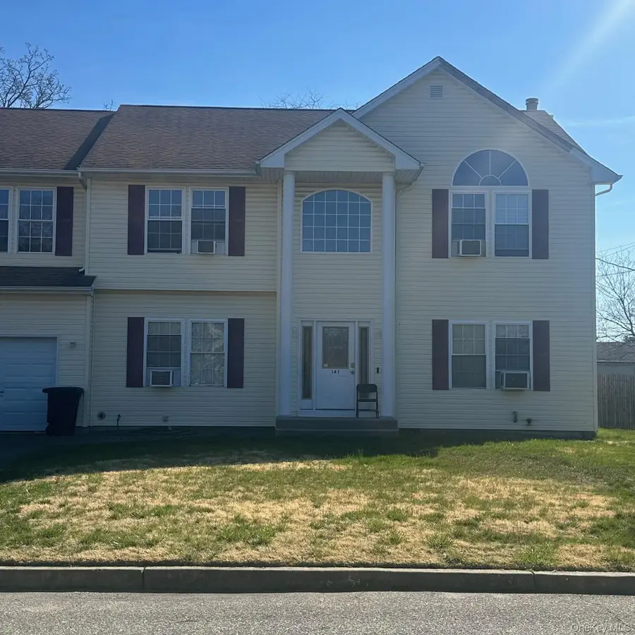 141 N 28 Street N, Wheatley Heights, NY 11798 - #2