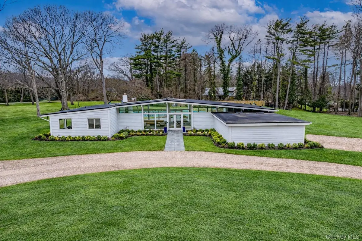 21 Lloyd Haven Drive, Lloyd Harbor, NY 11743 - #1