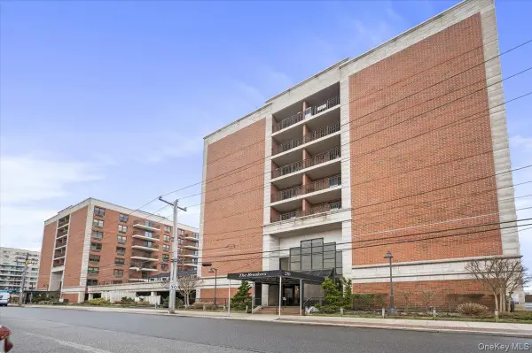 230 W Broadway #413, Long Beach, NY 11561