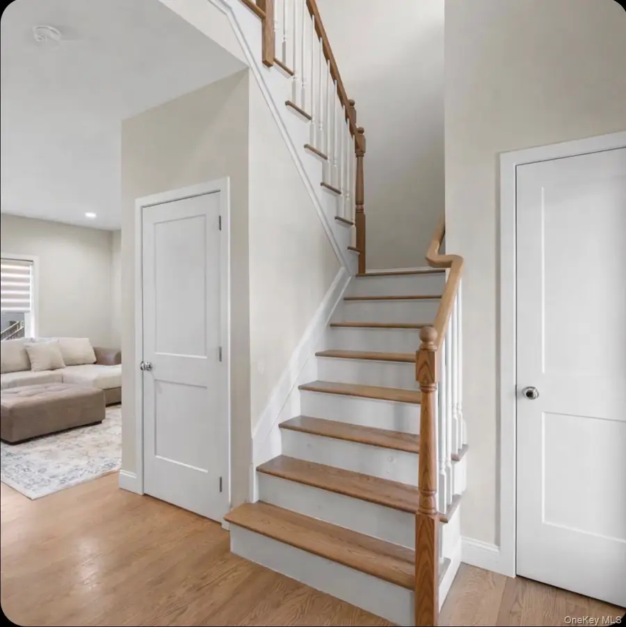 32 Florida Avenue, Medford, NY 11763 - #3