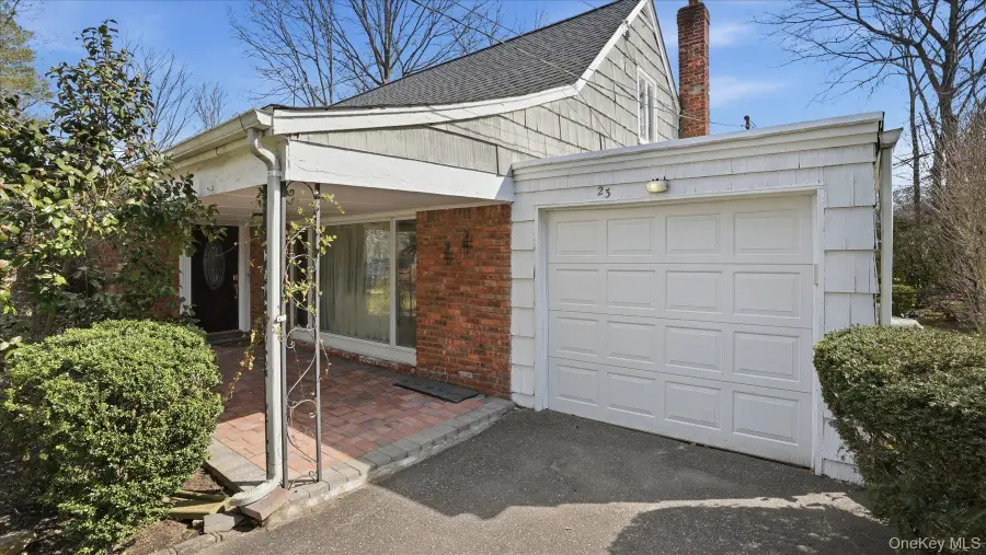 23 Hartley Road, Great Neck, NY 11023 - #3
