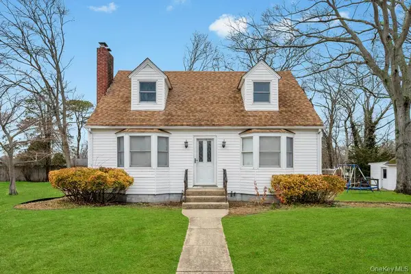 171 N Ontario Street, Ronkonkoma, NY 11779