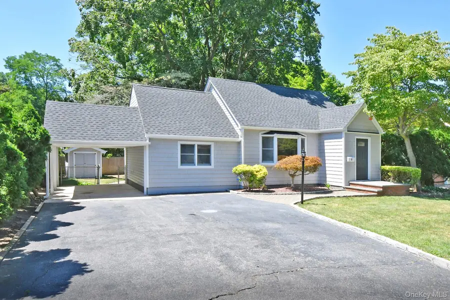 9 Koster Court, Huntington Station, NY 11746 - #2