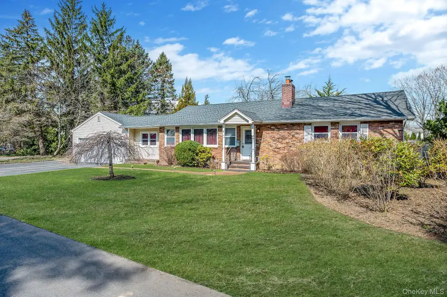 7 Judith Drive, Greenlawn, NY 11740 - #2