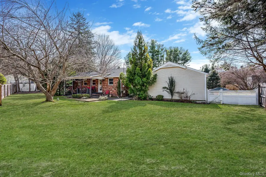 7 Judith Drive, Greenlawn, NY 11740 - #3