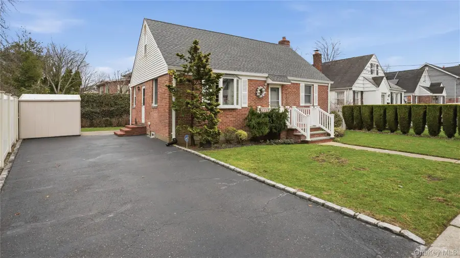 358 Kensington Road S, Garden City South, NY 11530 - #3