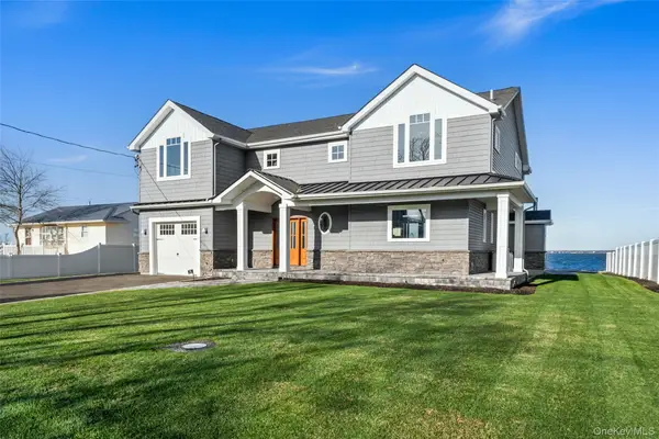 72 Grandview Drive, Shirley, NY 11967