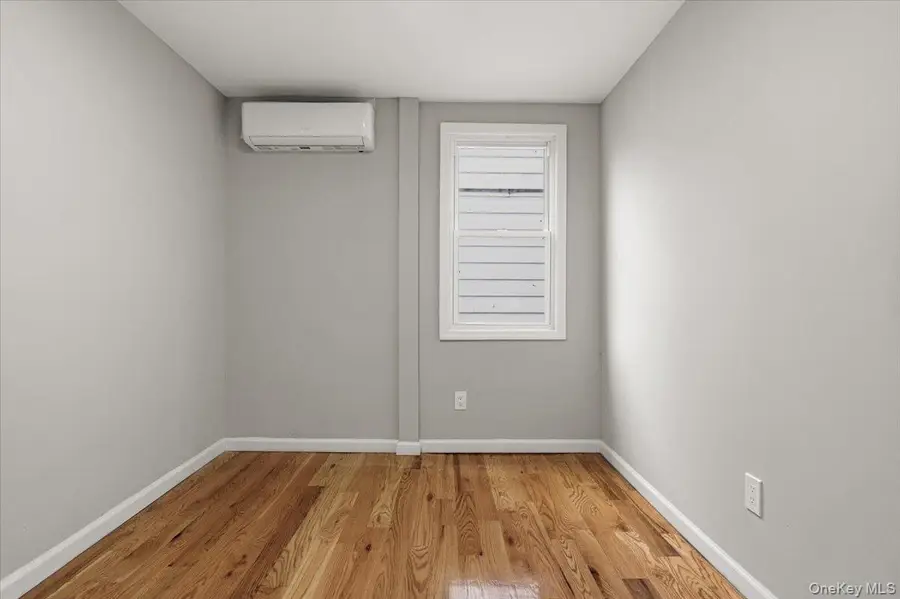 90-48 204 Street, Hollis, NY 11423 - #3