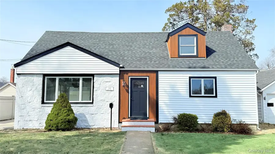 122 6th Street, Hicksville, NY 11801 - #2