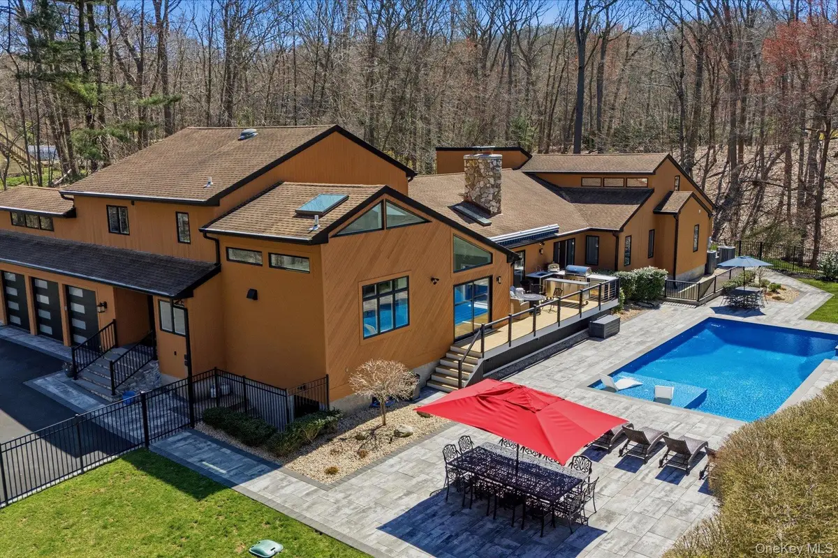 9 Watercrest Court, Head Of The Harbor, NY 11780 - #1