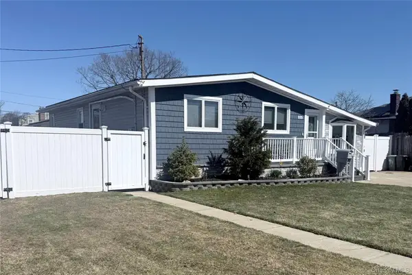 225 Montgomery Avenue, West Babylon, NY 11704