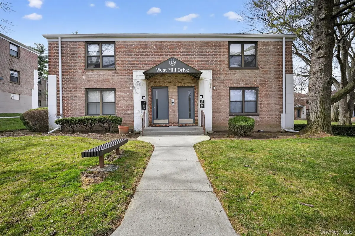 13 W Mill Drive #4A, Great Neck, NY 11021 - #1