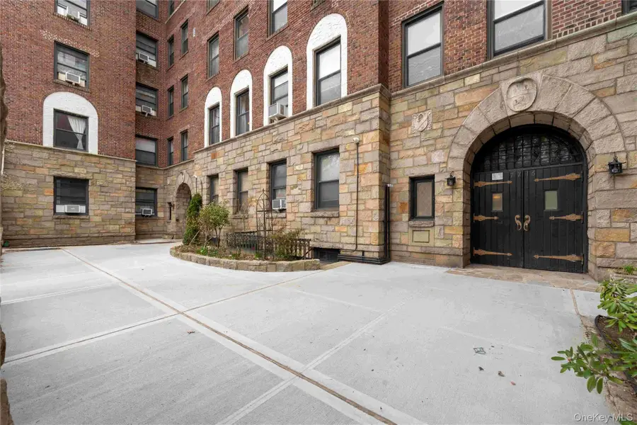 77-16 Austin Street #4L, Forest Hills, NY 11375 - #2