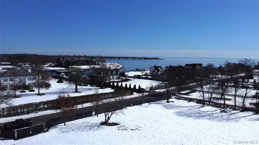 100 Awixa Avenue, Bay Shore, NY 11706 - #3
