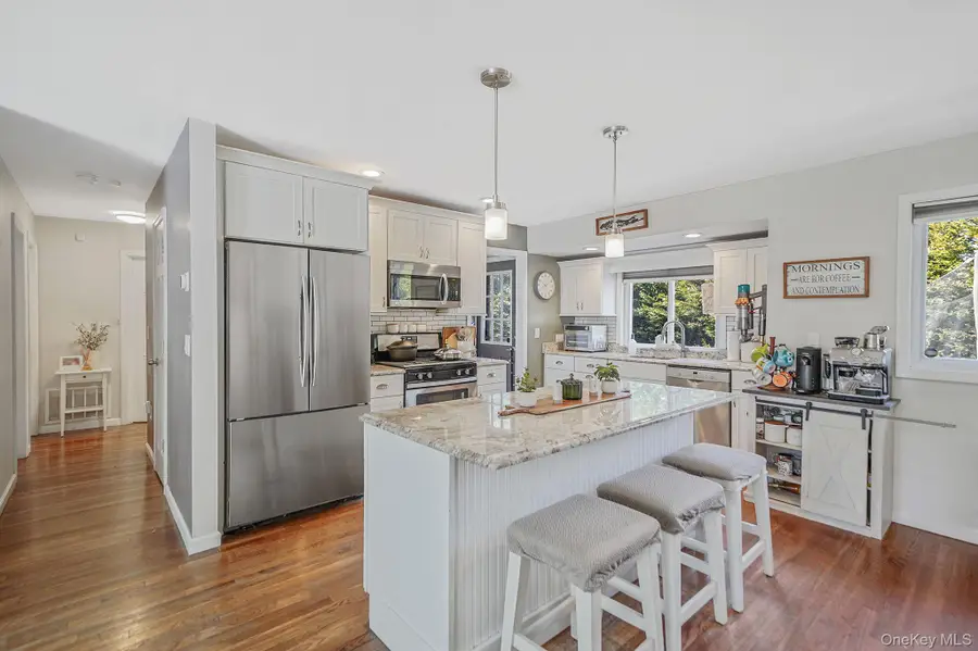 14 Burlington Avenue, Deer Park, NY 11729 - #3