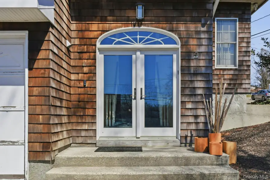 20 Maryland Street, Dix Hills, NY 11746 - #3