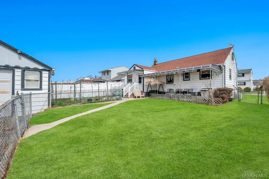 67 Myers Avenue, Hicksville, NY 11801 - #3