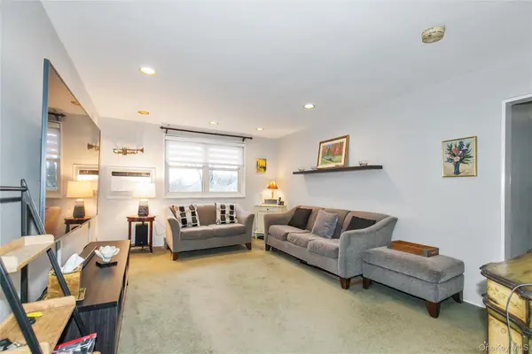 60-39 251st Street #2nd Fl, Little Neck, NY 11362