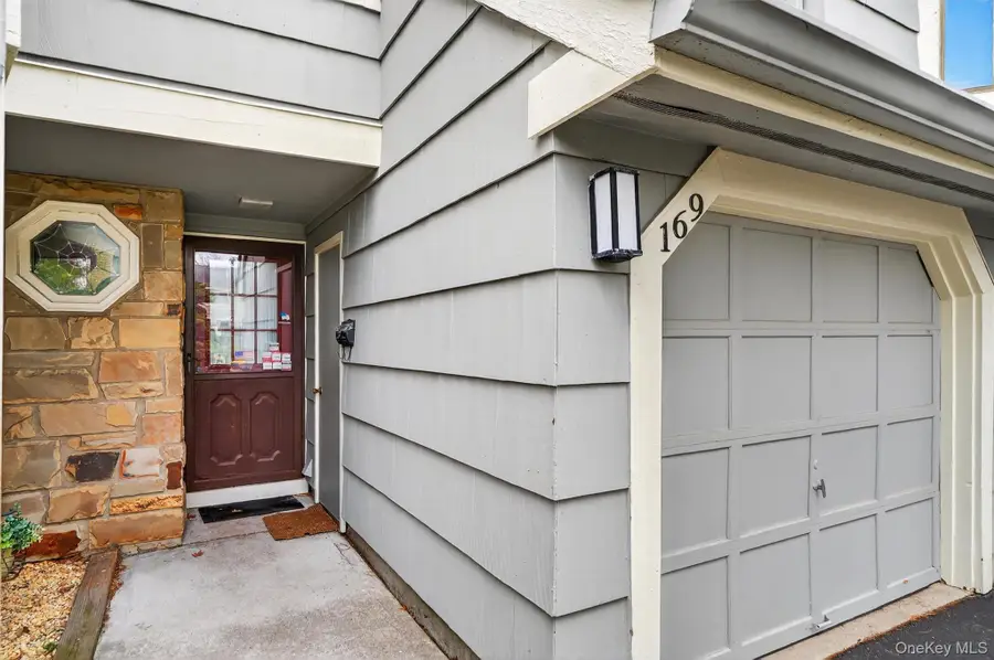 169 Treetop Circle, Nanuet, NY 10954 - #3