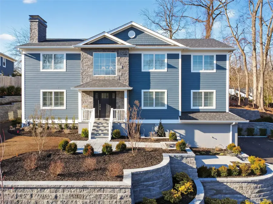 208 Cow Neck Road, Port Washington, NY 11050 - #2