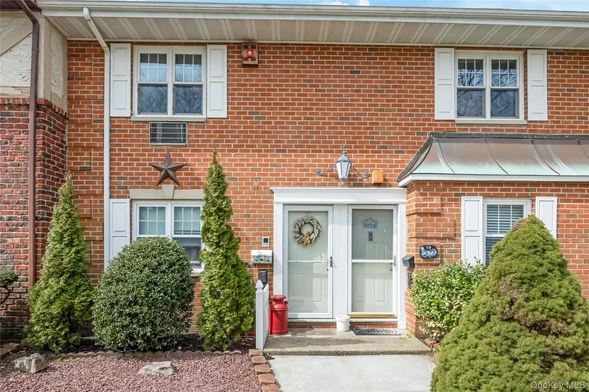 10 Glen Hollow Road #C7, Holtsville, NY 11742 - #1