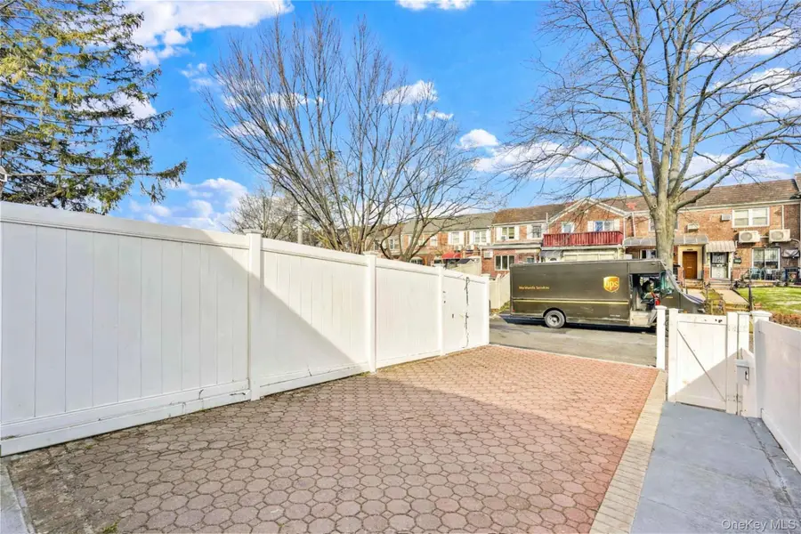 136-76 71st Road, Flushing, NY 11367 - #3