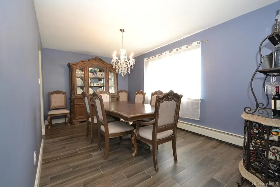 10 Maureen Drive, Hauppauge, NY 11788 - #3