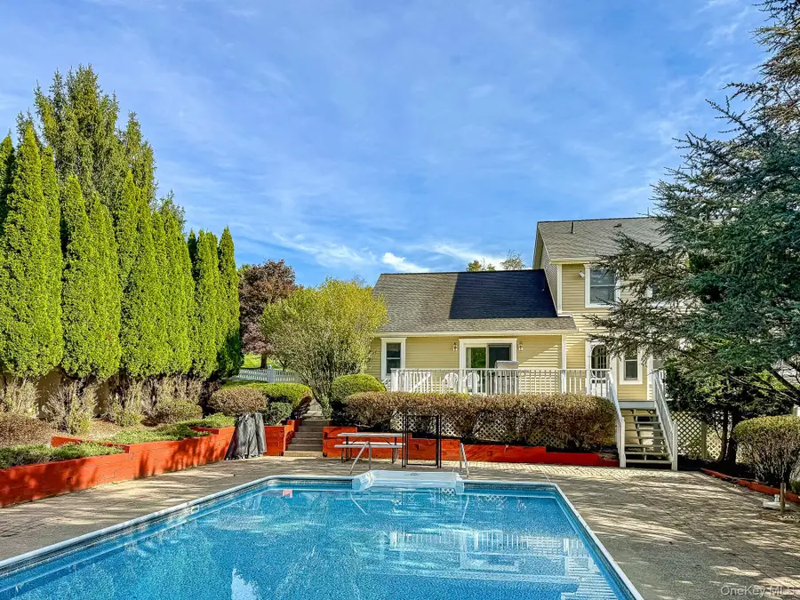 104 Stowe Drive, Poughquag, NY 12570 - #2