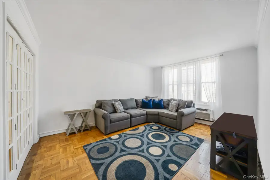 60 Hempstead Avenue #1O, Lynbrook, NY 11563 - #3