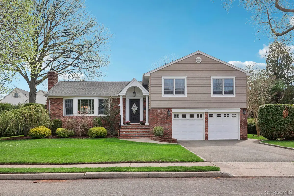 137 Weyford Terrace, Garden City, NY 11530 - #1