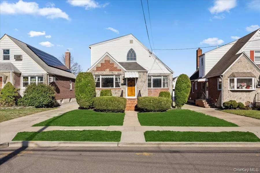 214 Central Boulevard, New Hyde Park, NY 11040 - #2