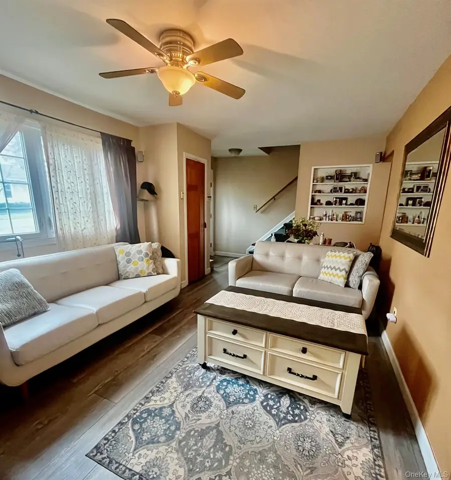 171 Pauline Street, Holbrook, NY 11741 - #3