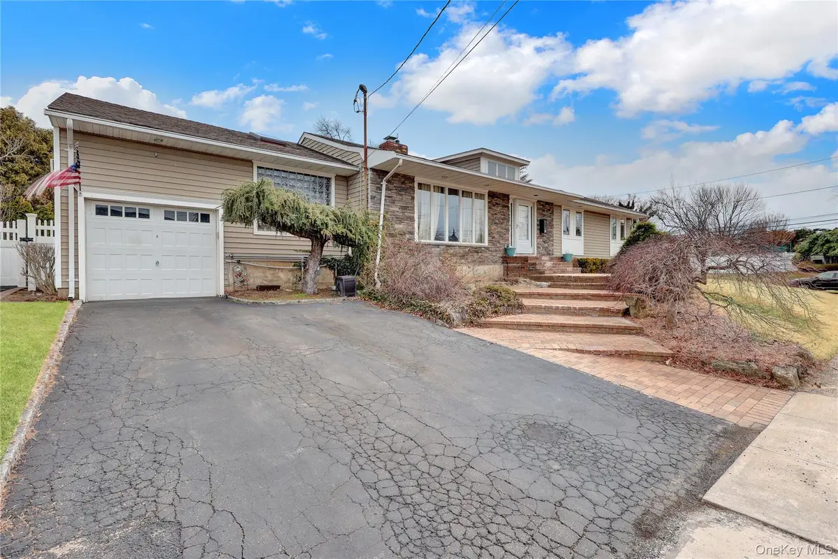 91 Laurel Drive, Massapequa Park, NY 11762 - #1