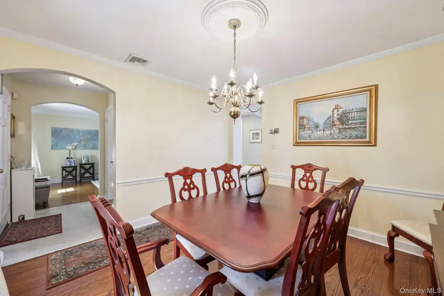 87 Kingsbury Road, Garden City, NY 11530 - #3