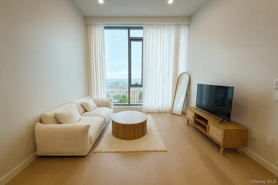 35-32 Leavitt St #PH H, Flushing, NY 11354 - #2