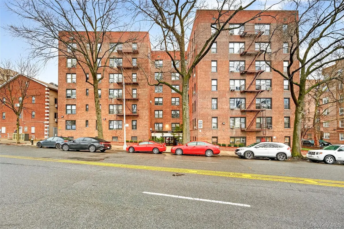 2244 Bronx Park E #5A, Bronx, NY 10467 - #1