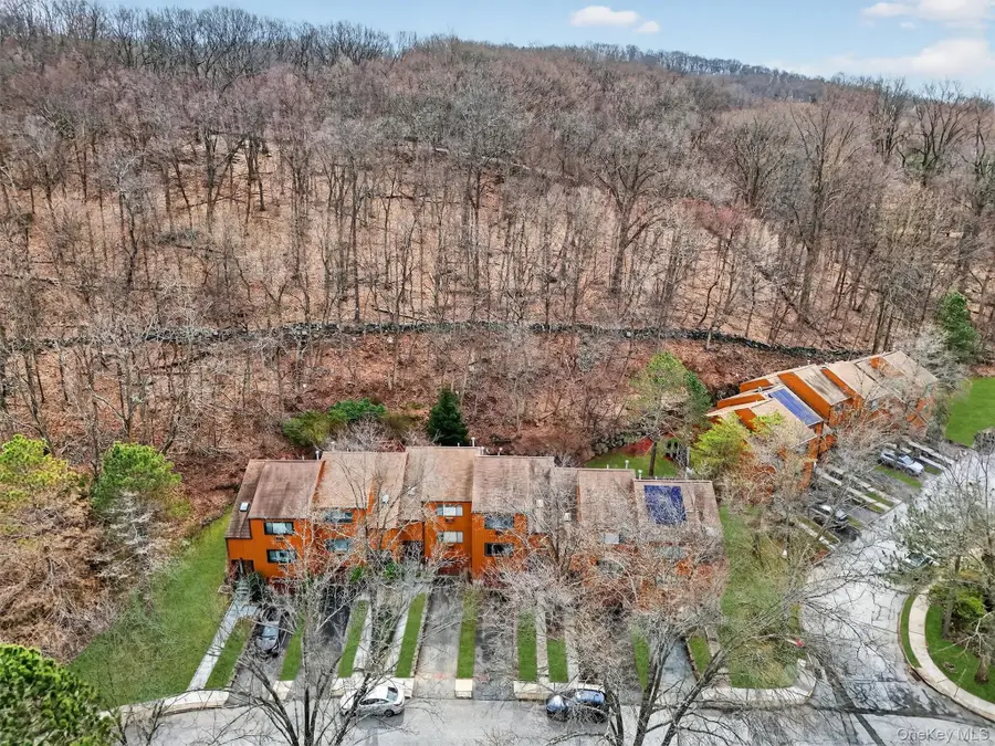 38 Amber Drive, Cortlandt, NY 10520 - #2