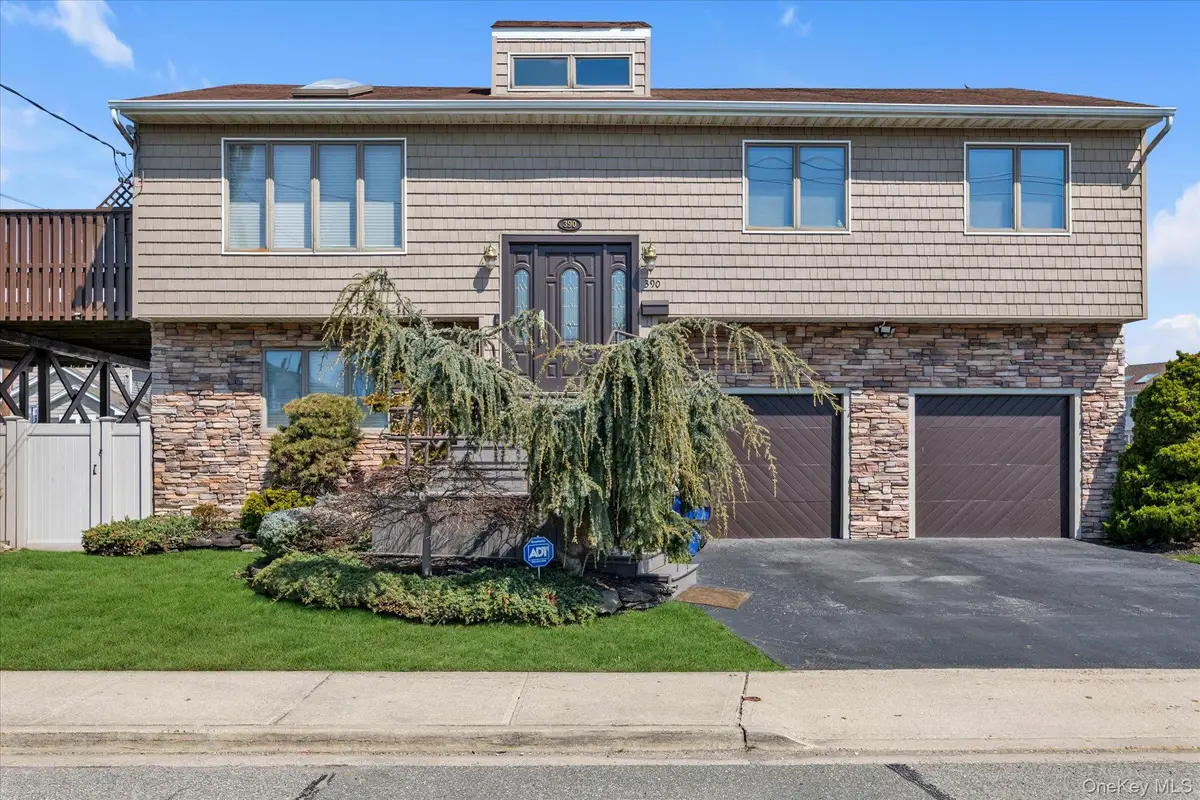 390 Silver Lane, Oceanside, NY 11572 - #1