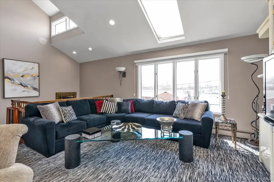 390 Silver Lane, Oceanside, NY 11572 - #3