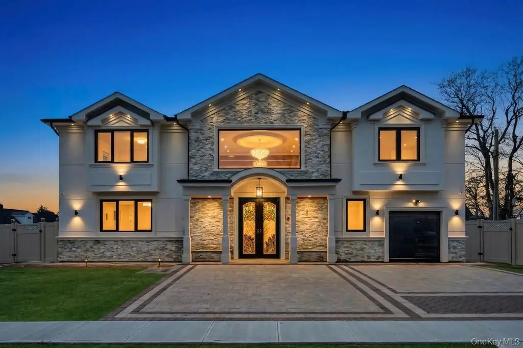 36 Jupiter Lane, Levittown, NY 11756 - #1