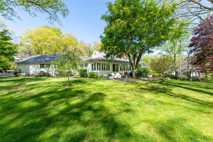 16 Carolyn Place, Armonk, NY 10504 - #2